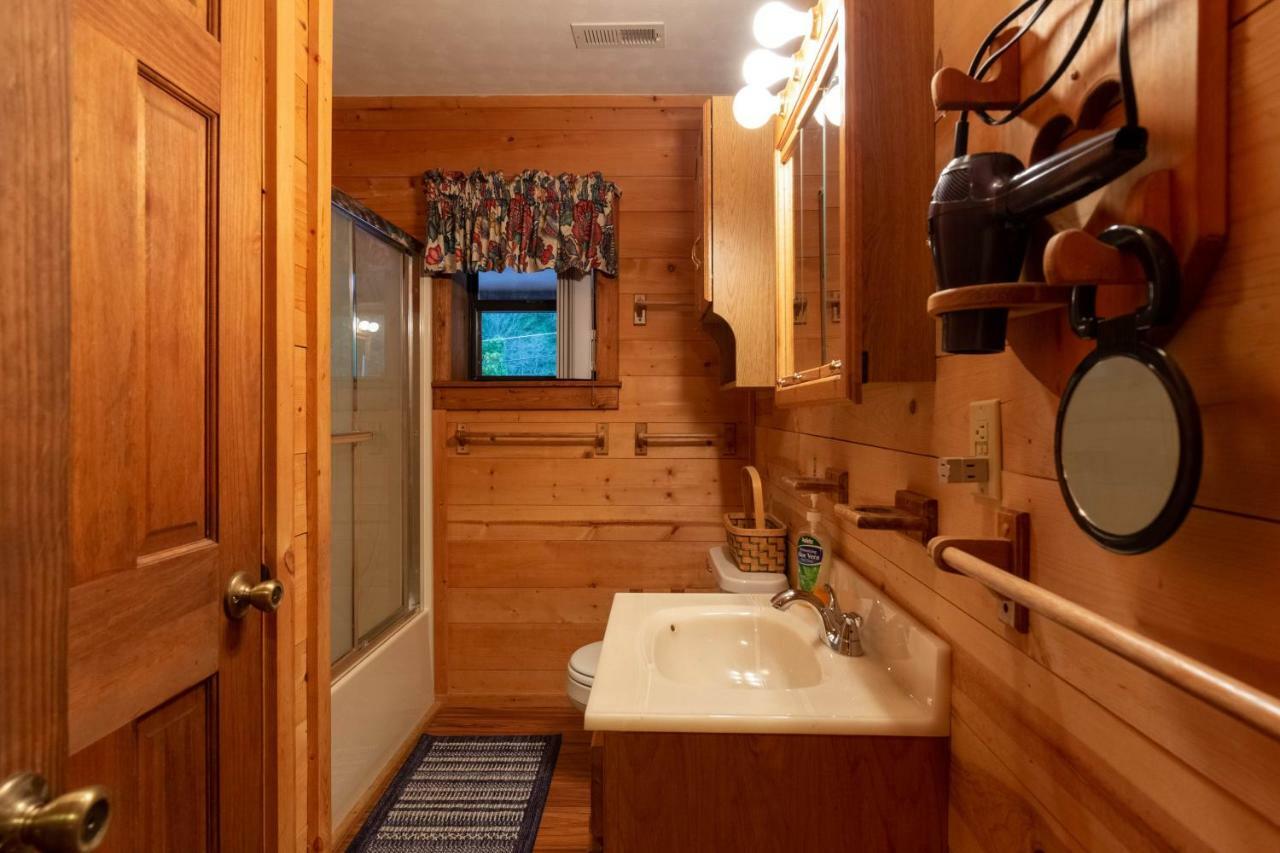 3 Bed 2 Bath Vacation Home In Bryson City Εξωτερικό φωτογραφία